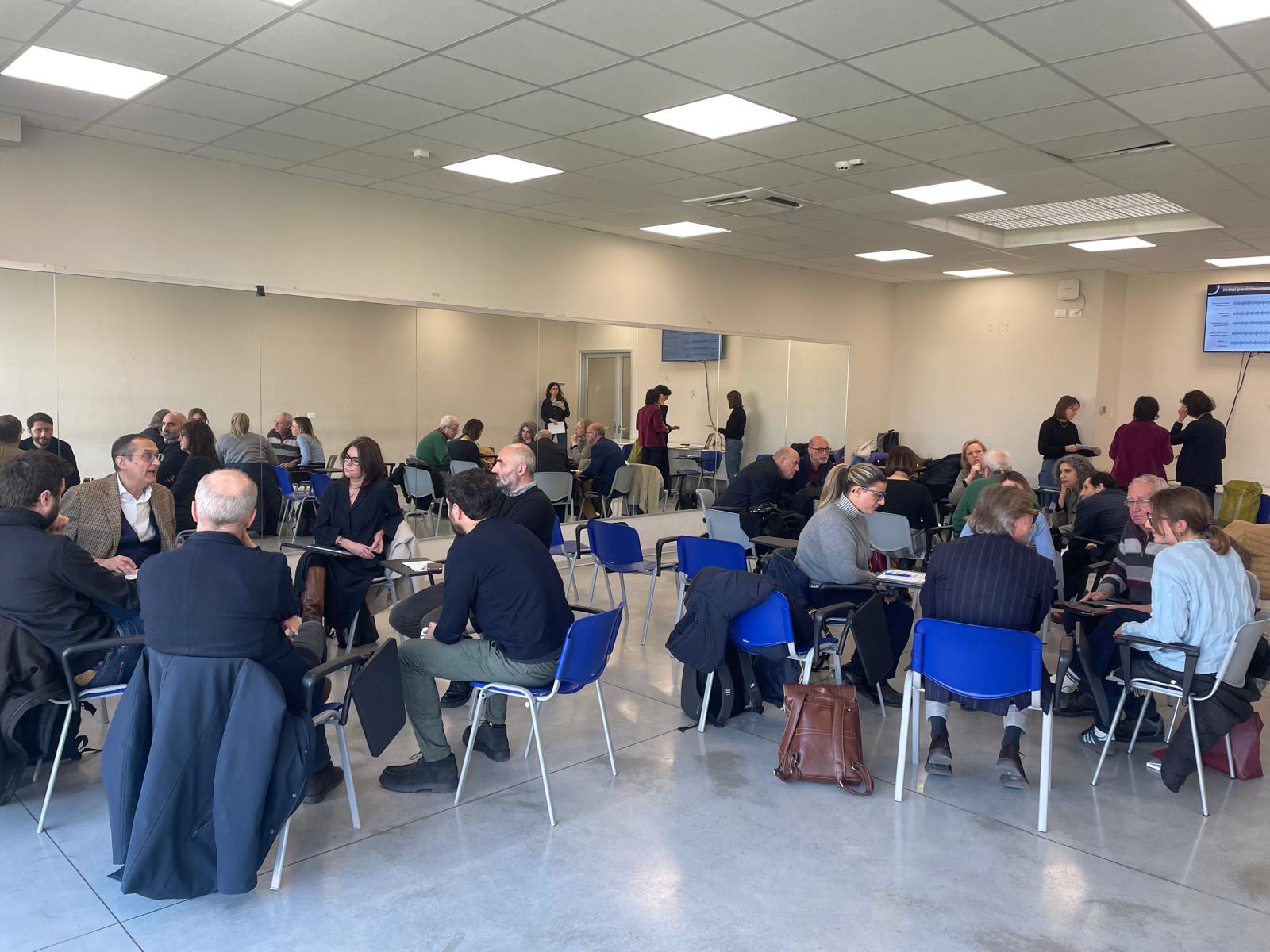 Immagine dell'incontro della fase attuativa del Piano dell'Economia Sociale